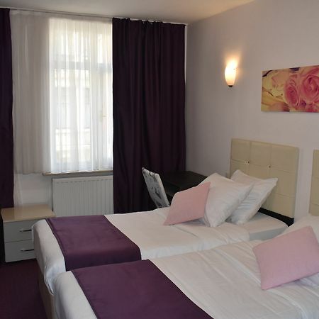 Hotel Meribel Saint-Josse-ten-Noode Bagian luar foto