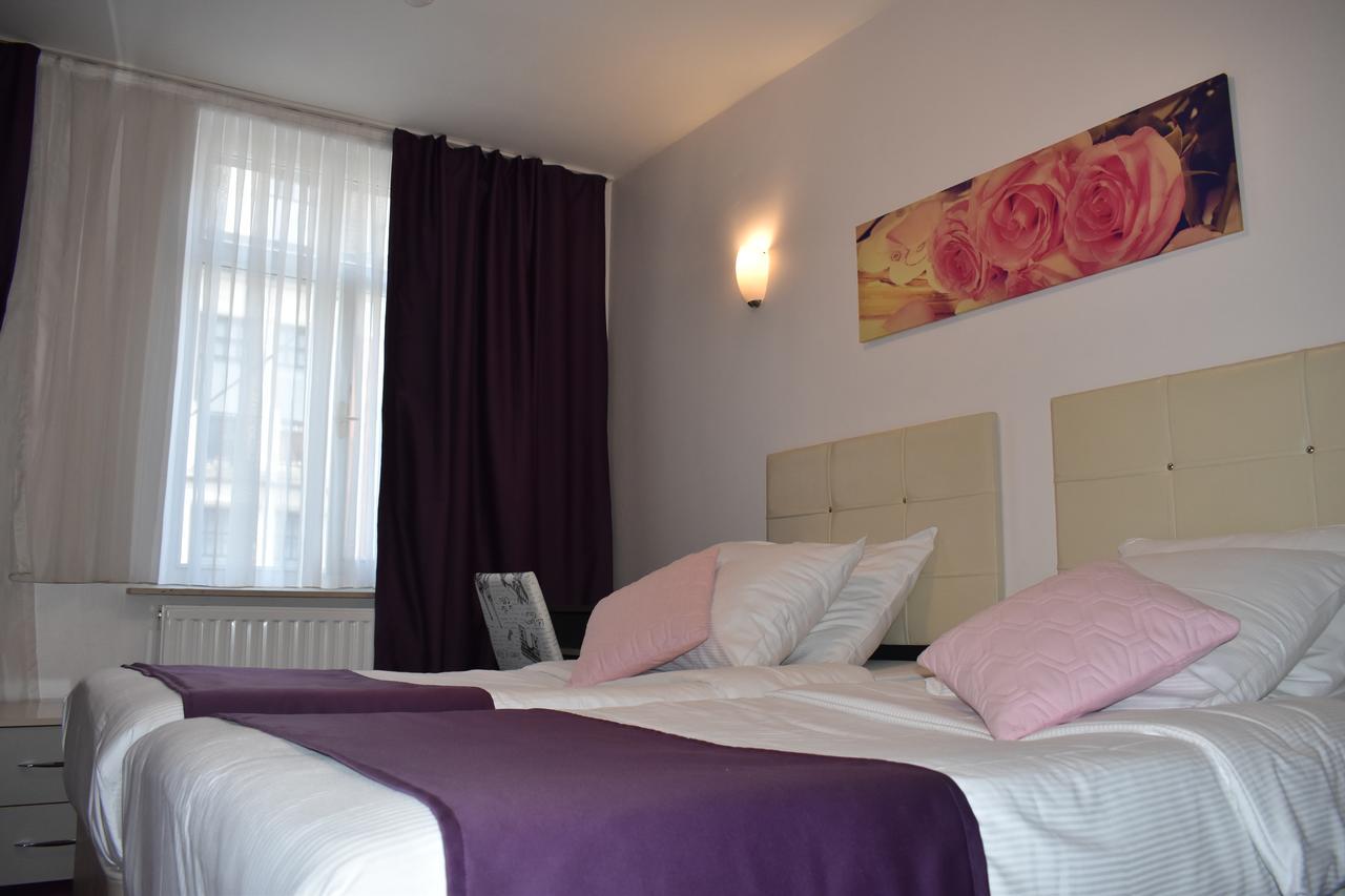Hotel Meribel Saint-Josse-ten-Noode Bagian luar foto