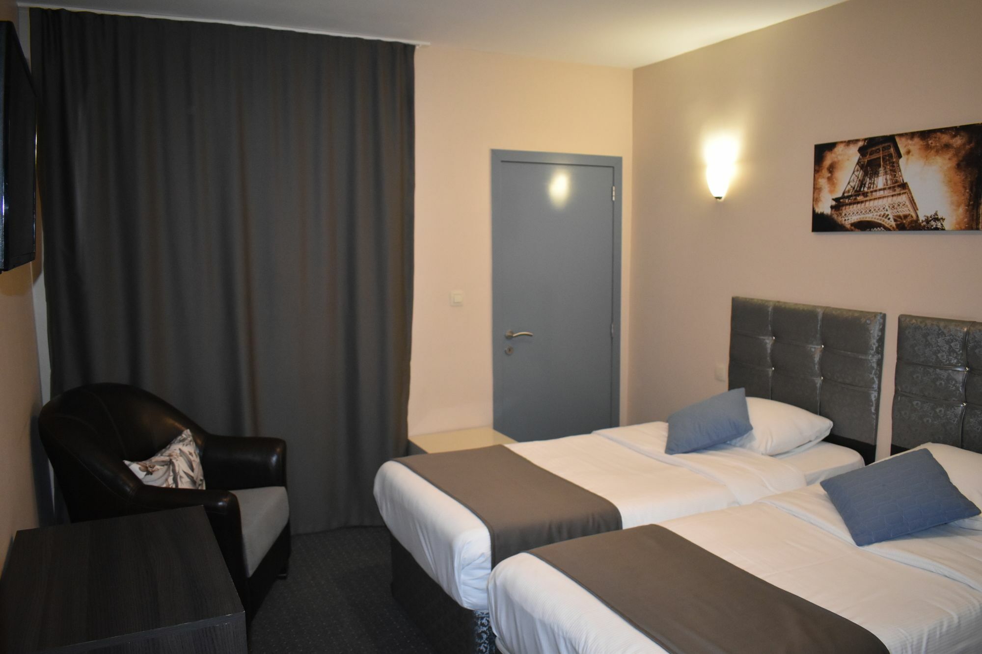Hotel Meribel Saint-Josse-ten-Noode Bagian luar foto