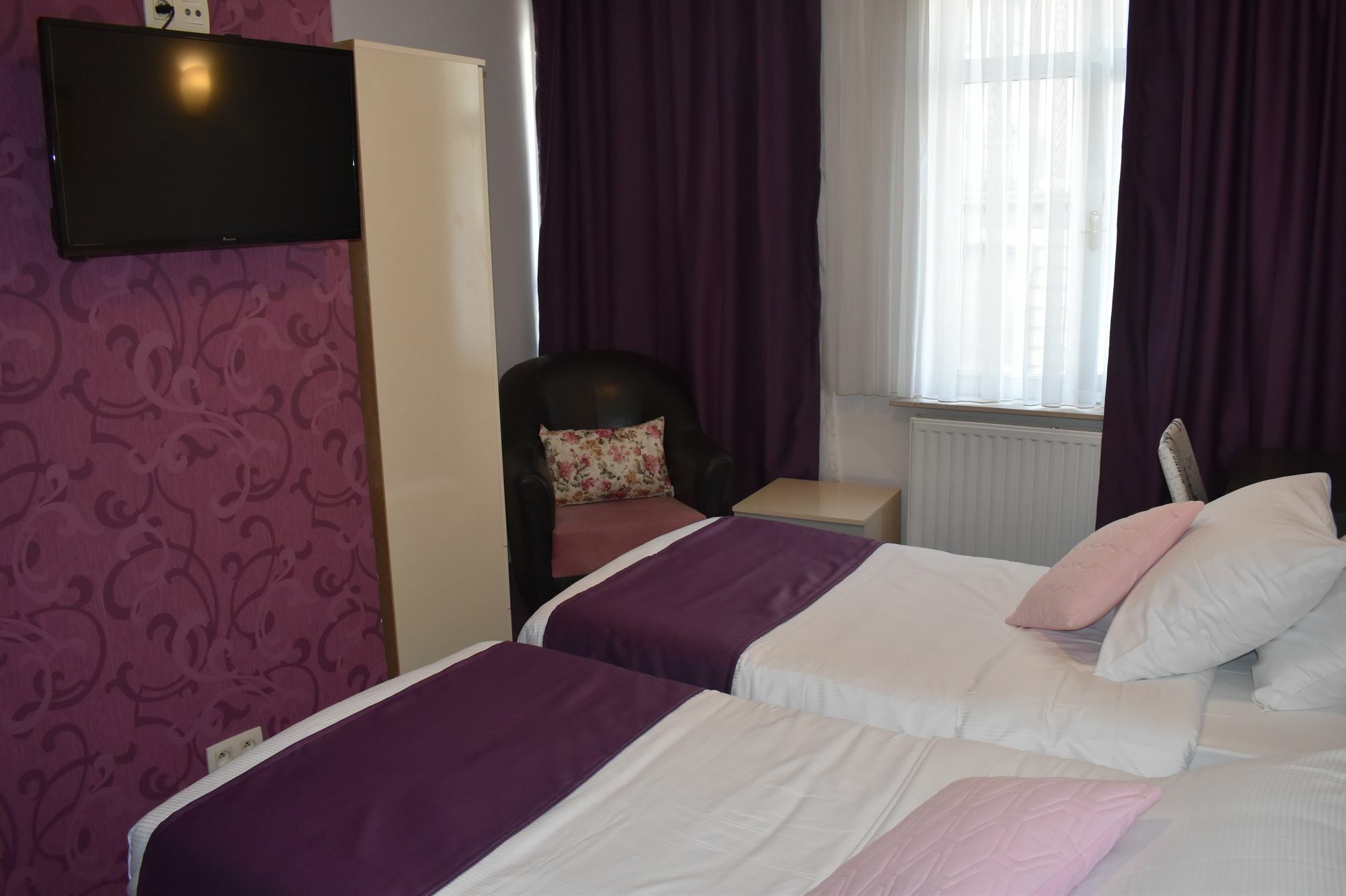 Hotel Meribel Saint-Josse-ten-Noode Bagian luar foto