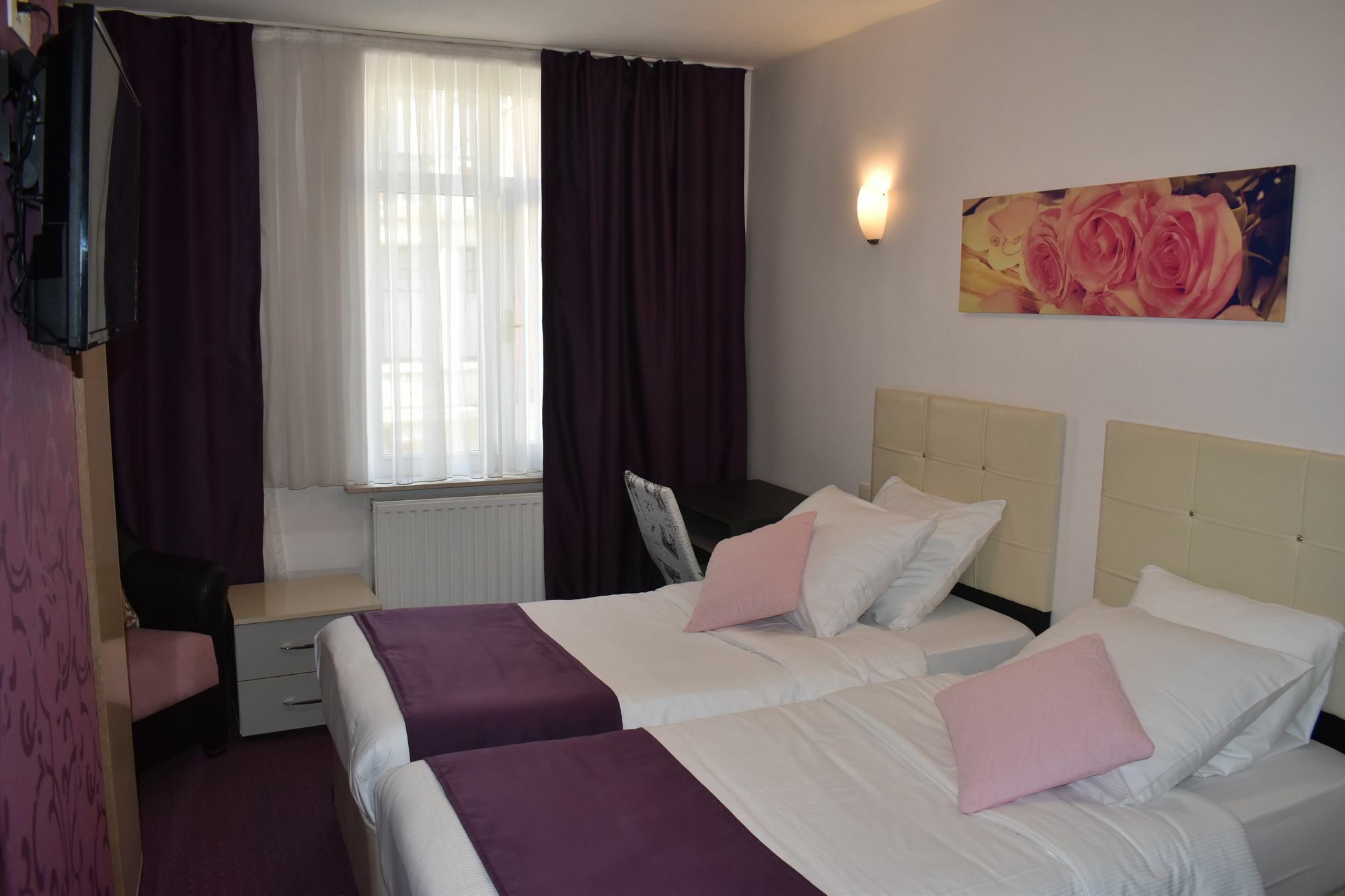 Hotel Meribel Saint-Josse-ten-Noode Bagian luar foto