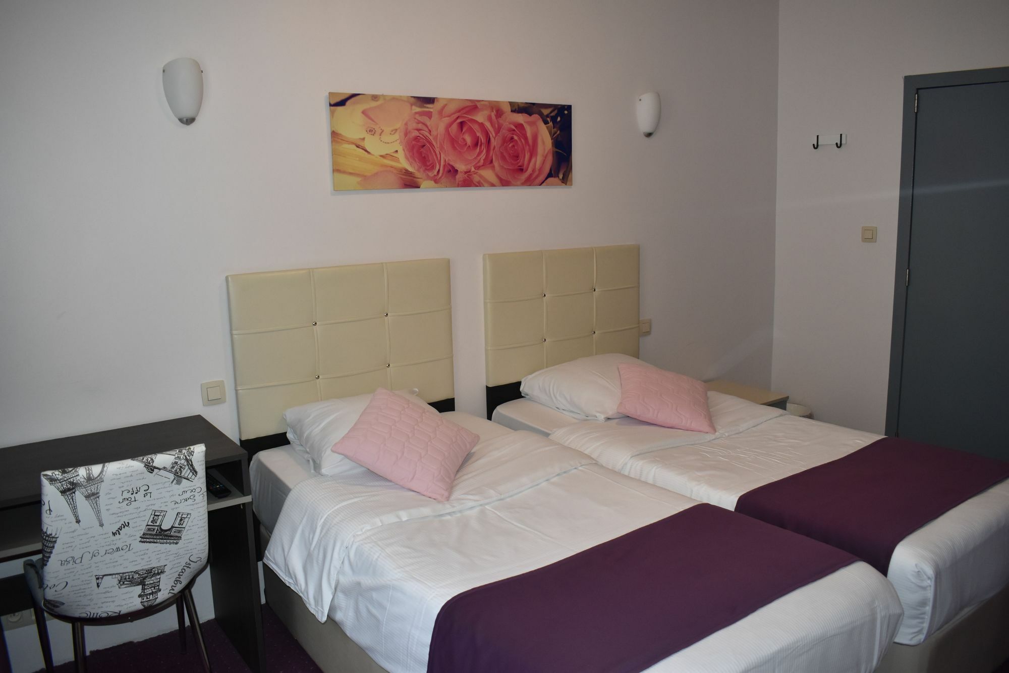 Hotel Meribel Saint-Josse-ten-Noode Bagian luar foto