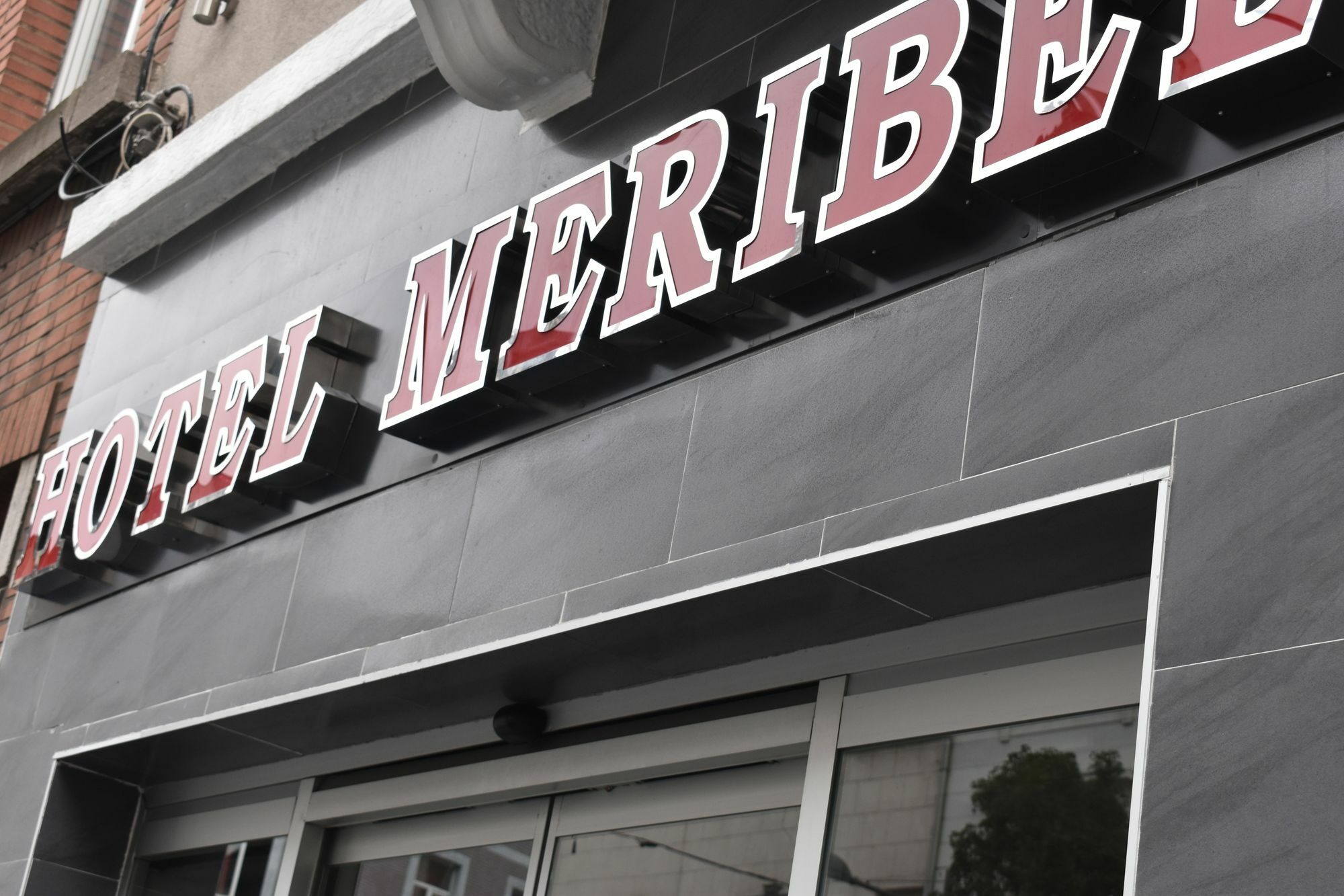 Hotel Meribel Saint-Josse-ten-Noode Bagian luar foto