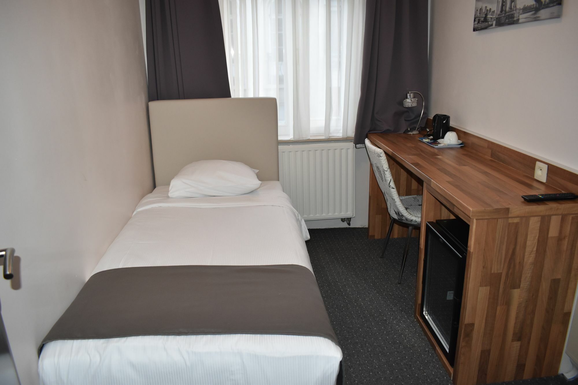 Hotel Meribel Saint-Josse-ten-Noode Bagian luar foto
